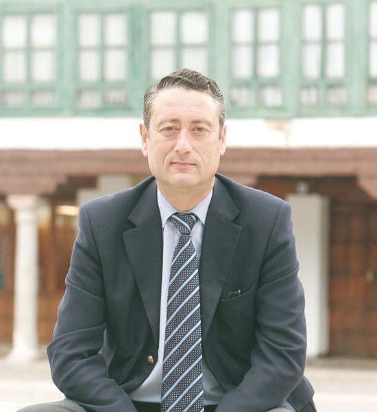 Vocación y espíritu de sacrificio: un alcalde del PP