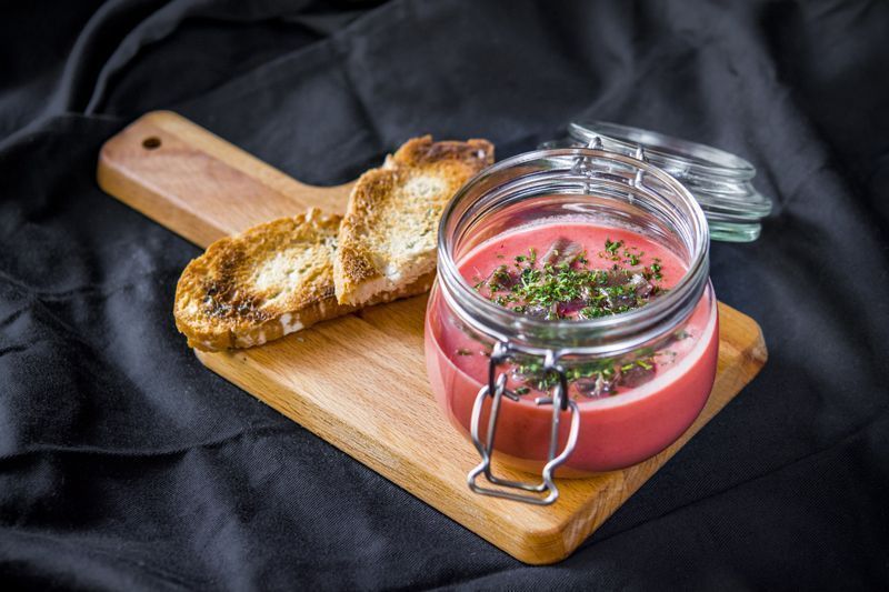 Comer fuera sin saltarnos la dieta