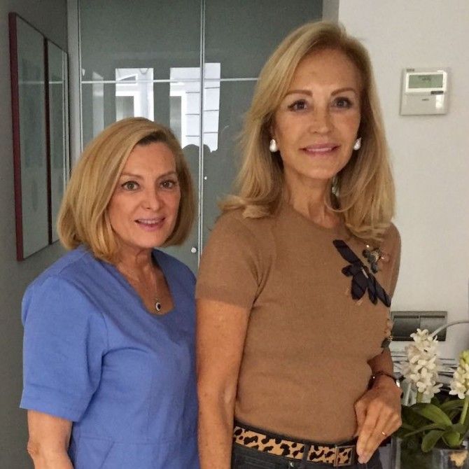 Las famosas en manos de la Dra. Ana Vila Joya