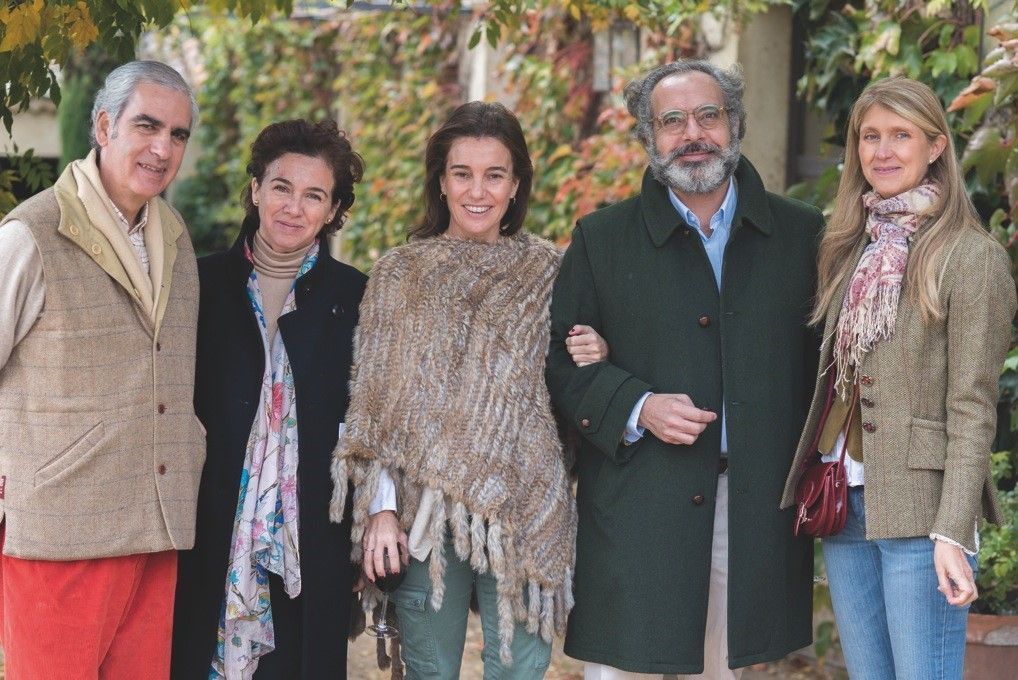 Reunión de familias de amigos en el Caserío de Lobones, Segovia