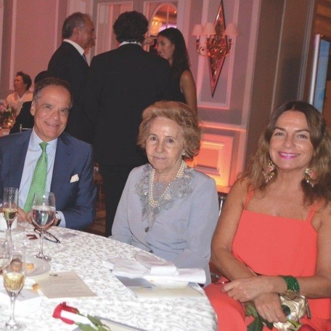 Gala benéfica de la Asociación Internacional de Diplomáticos de España