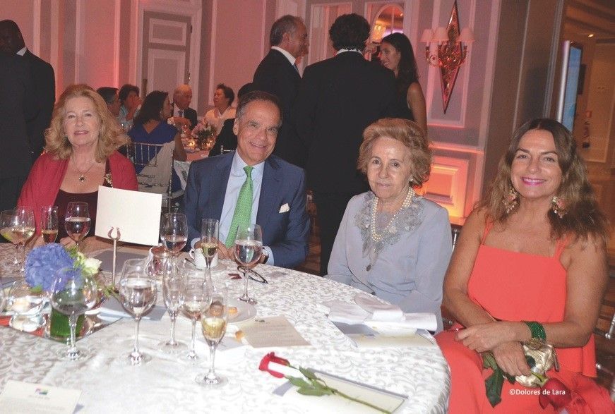 Gala benéfica de la Asociación Internacional de Diplomáticos de España