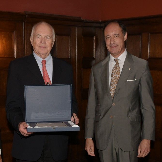 La Cámara Oficial Española de Comercio en Alemania distingue a Kurt Liedtke