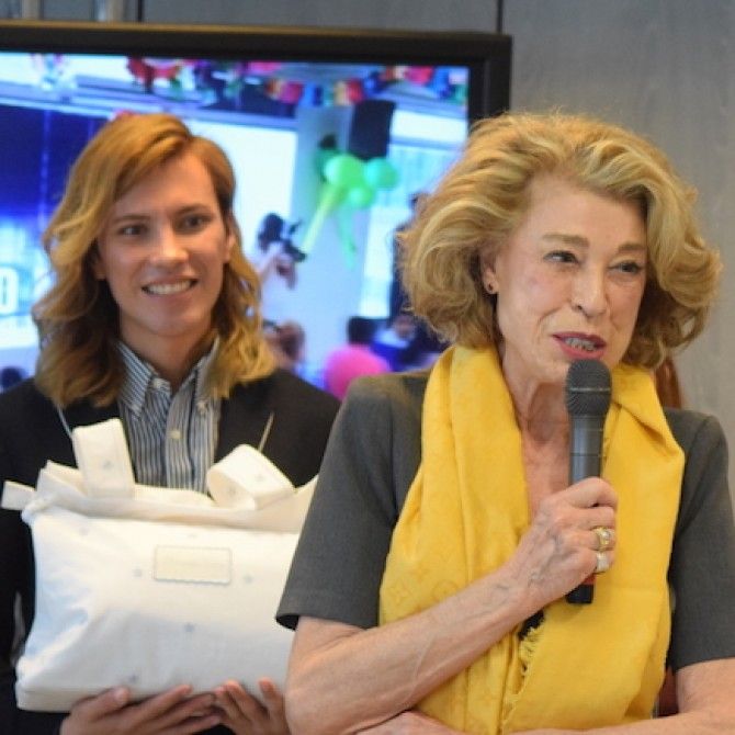 Entrega de canastillas solidarias a madres de Fundación Madrina