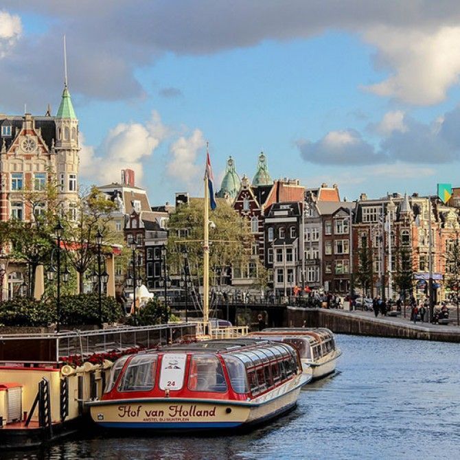 Ámsterdam, la bella y cosmopolita ciudad de los canales