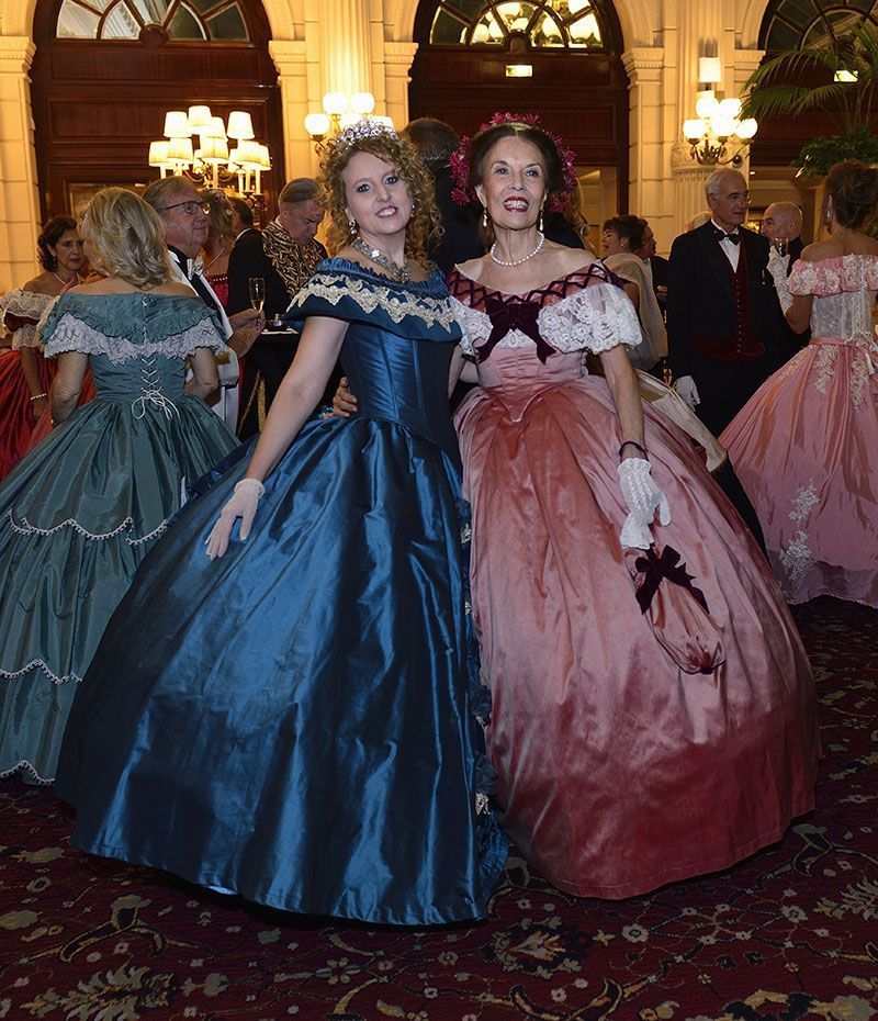 Espectacular Baile Imperial en París