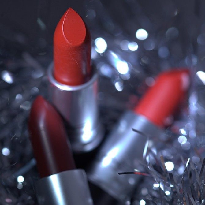La Navidad se viste de rojo con M.A.C