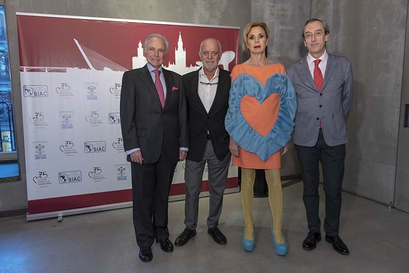 Agatha Ruiz de la Prada con la Sociedad Española de Cardiología