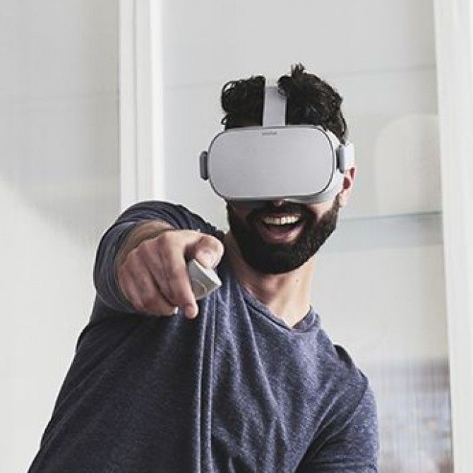 Sorprende a tu padre con un casco de realidad virtual