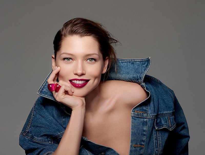 Lip Comfort Oil Intense de Clarins: brillo, color y tratamiento en uno