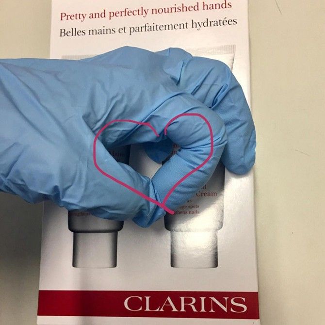 Clarins Spain cuida las manos de los sanitarios españoles