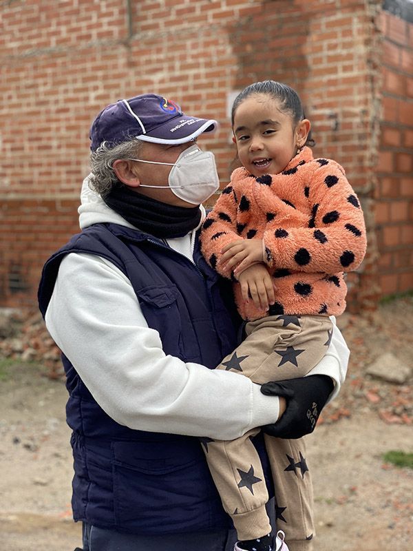 Voluntarios de Fundación Madrina en la Cañada Real