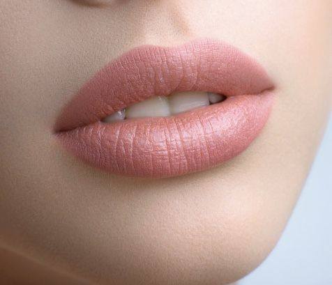 Cuidado intenso para los labios con Lip Supreme Balm de MartiDerm