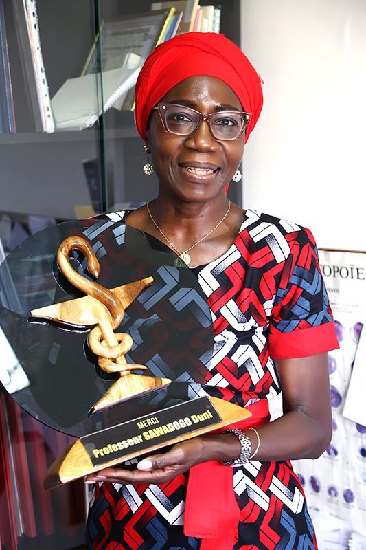 Duni Sawadogo: XII Premio Harambee a la Promoción e Igualdad de la Mujer Africana