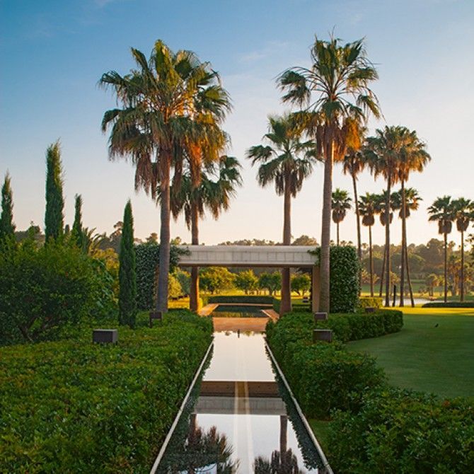 Reflejos del Paraíso. Los jardines de Fernando Caruncho