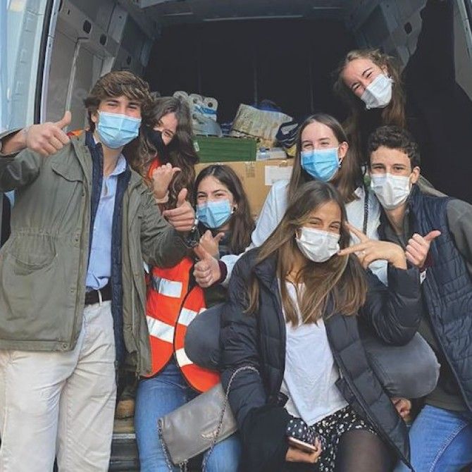 Youth Revolution: Dar es siempre menos de lo que se recibe