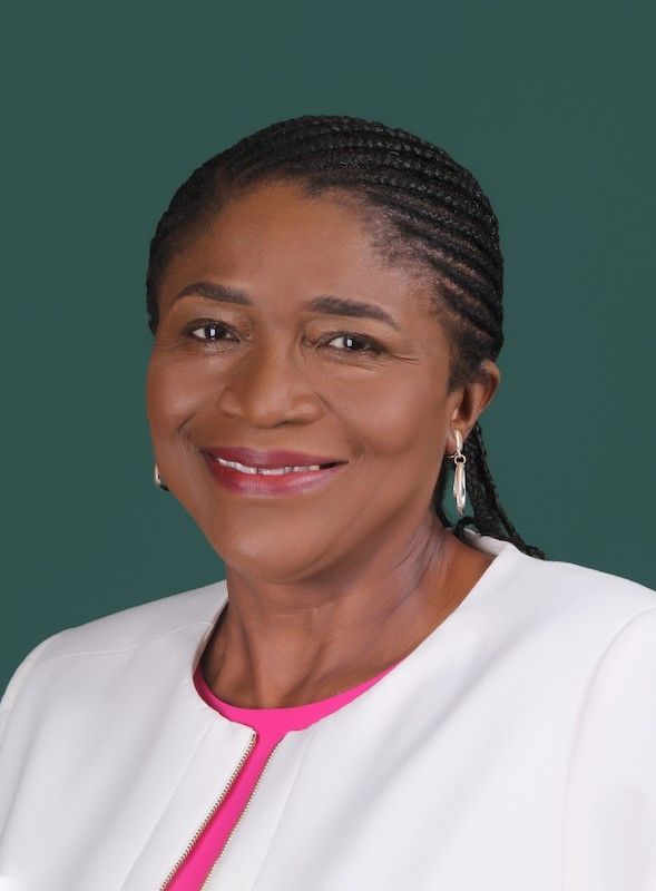 Franca Ovadje Premio Harambee 2022 a la Promoción e Igualdad de la Mujer Africana