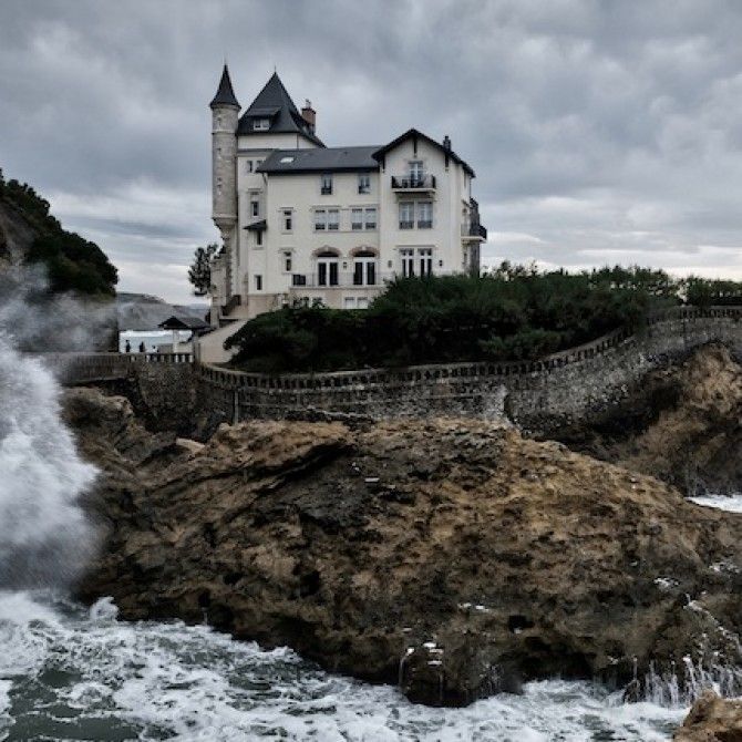 Diez sorprendentes destinos franceses a un paso de España