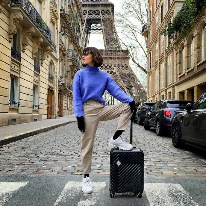 Compactor Hybrid Luggage con bolsa de almacenaje al vacío integrada.
