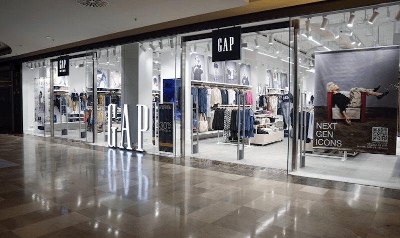Nueve tienda de GAP en el Centro Comercial La Gavia de Madrid