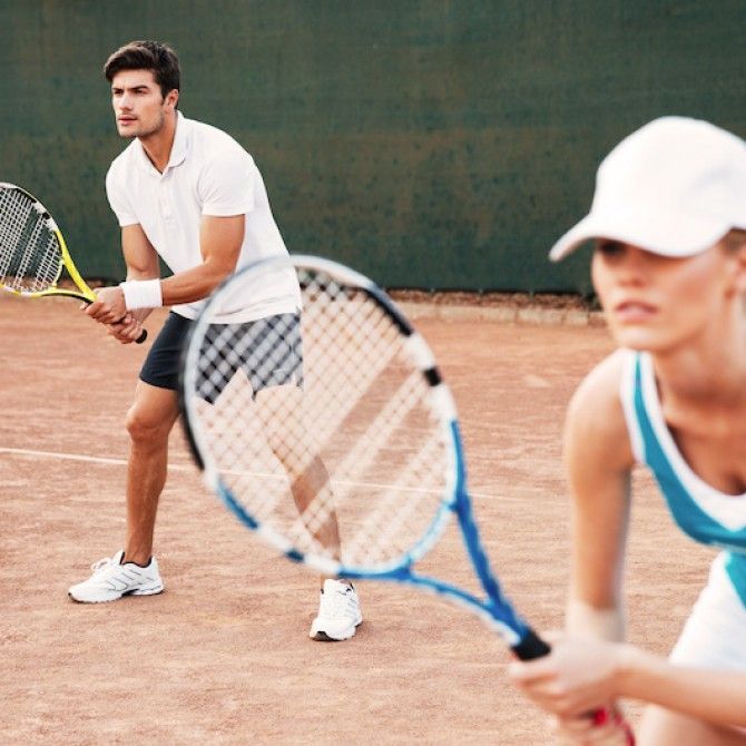 Jugar al tenis, uno de los deportes más beneficiosos